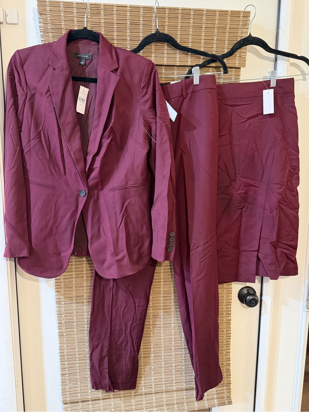 NWT Ann Taylor 3 piece suit set- jacket, pants, skirt SIZE 2